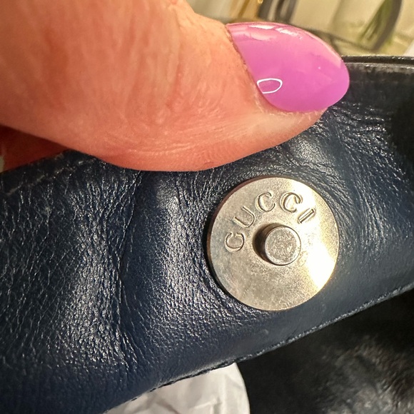 Gucci Elegant Black Patent Leather Bag with Bamboo Handle - Picture 16 of 16